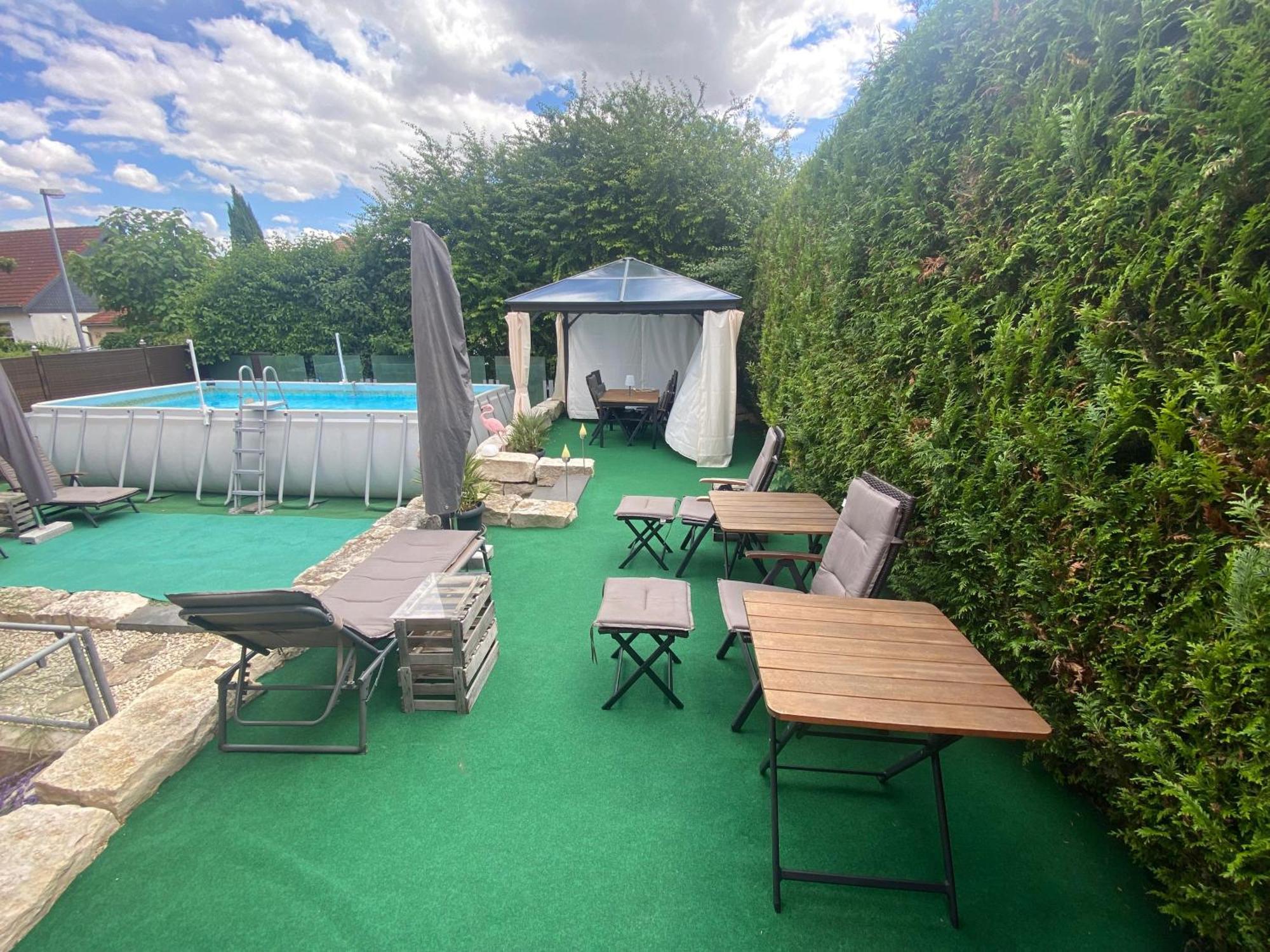 Ferienwohnung Am Backhausgarten フロンハイム エクステリア 写真