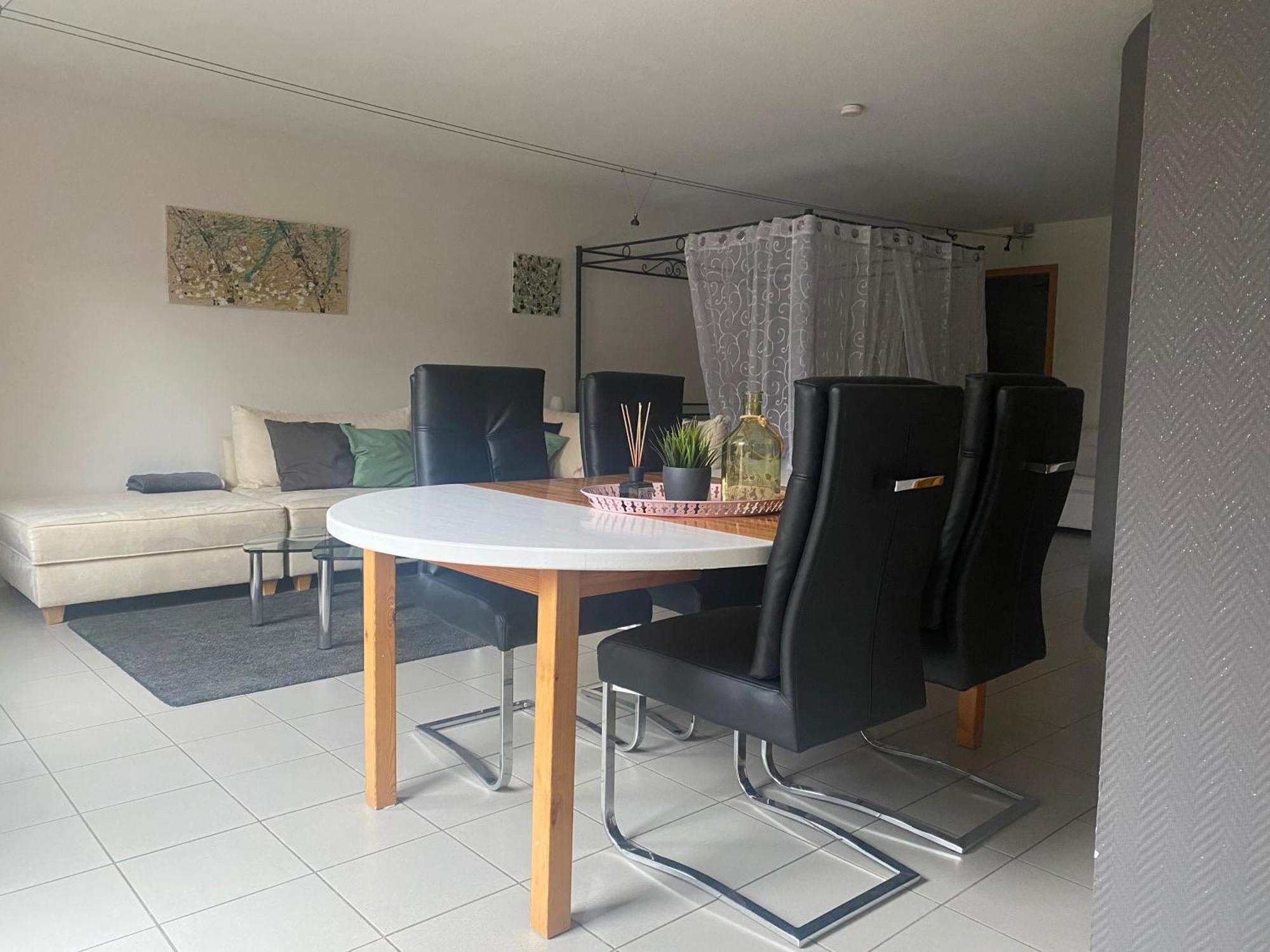 Ferienwohnung Am Backhausgarten フロンハイム エクステリア 写真